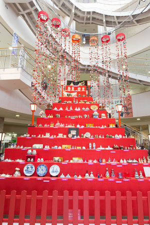 The Seto City Hina Doll Tour