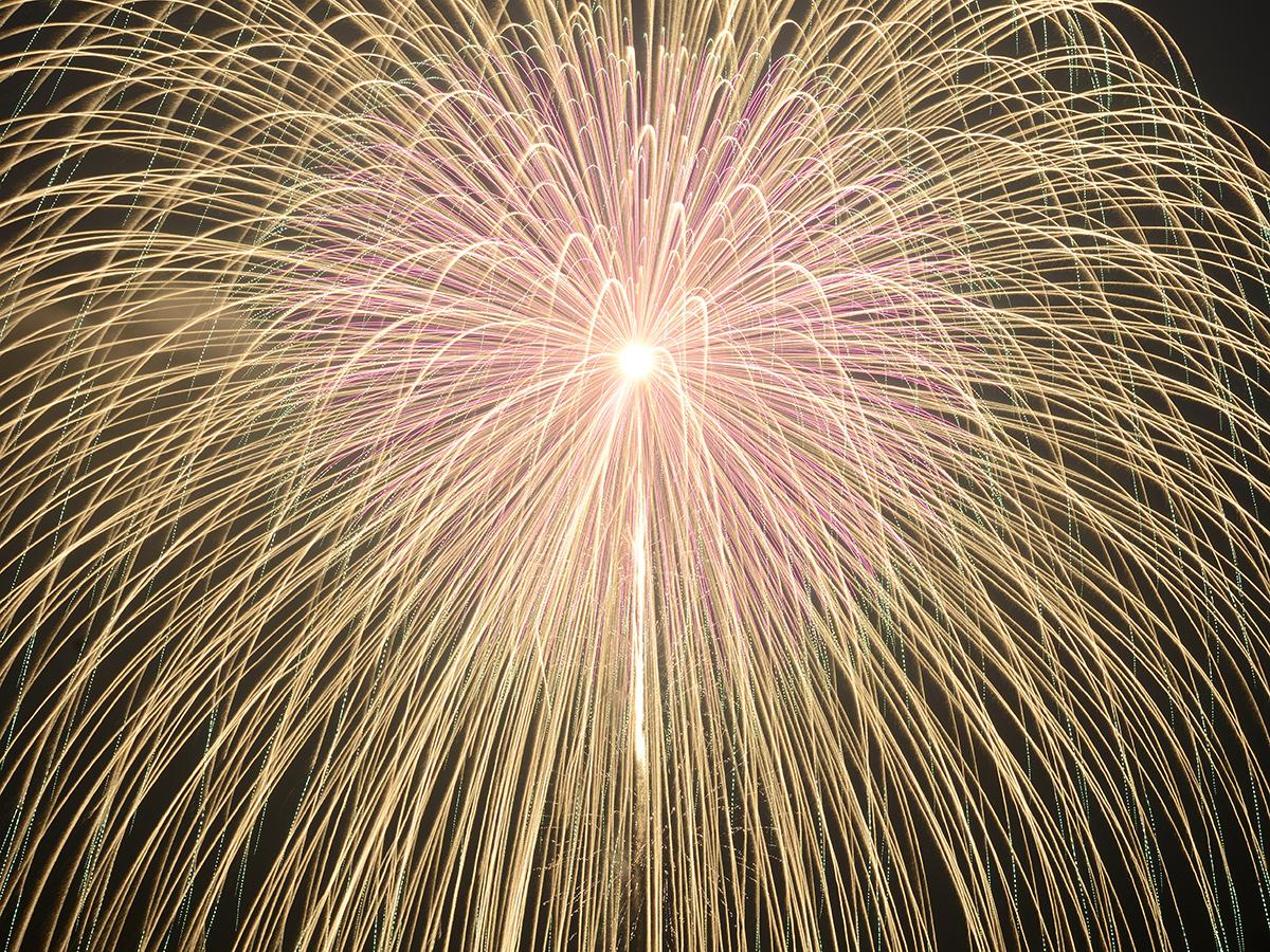 Pertunjukan kembang api Noryo Festival Gamagori 