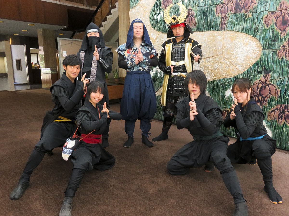 Hattori Hanzo and The Ninjas 2017 team pay respect to Aichi Governor Hideaki Omura