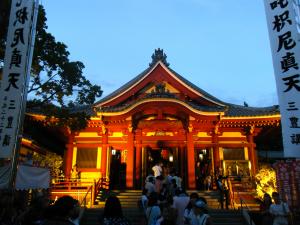 三好稲荷閣大提灯まつり