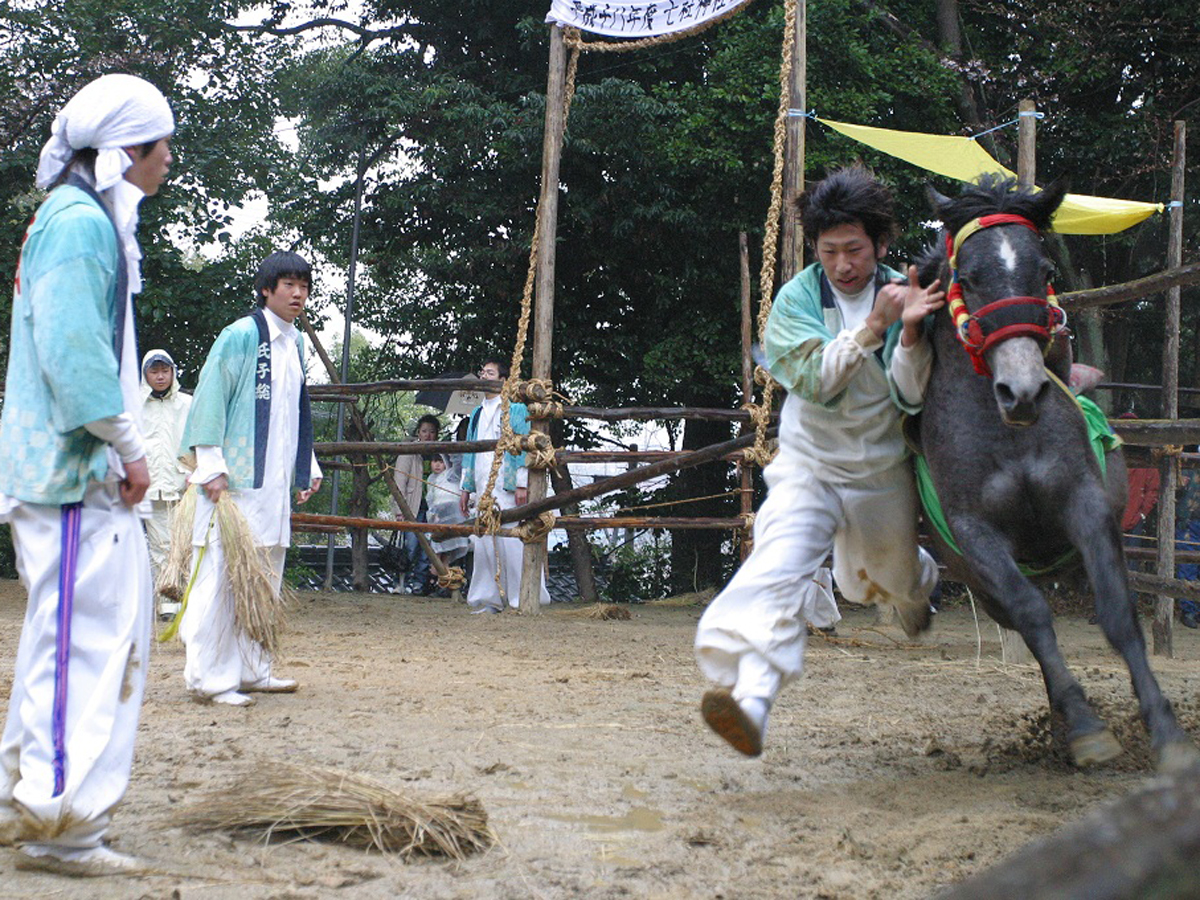 半月七社神社おまんと祭り