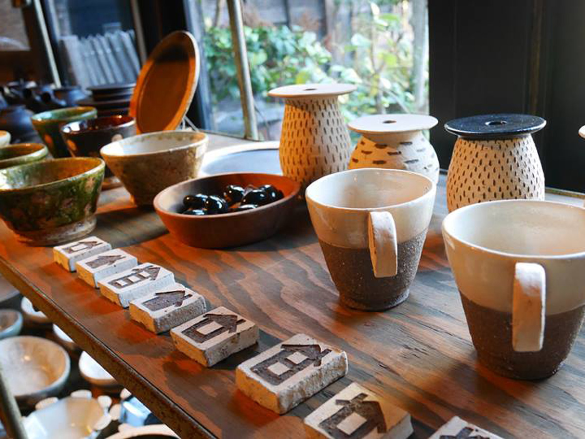 常滑やきもの散歩道