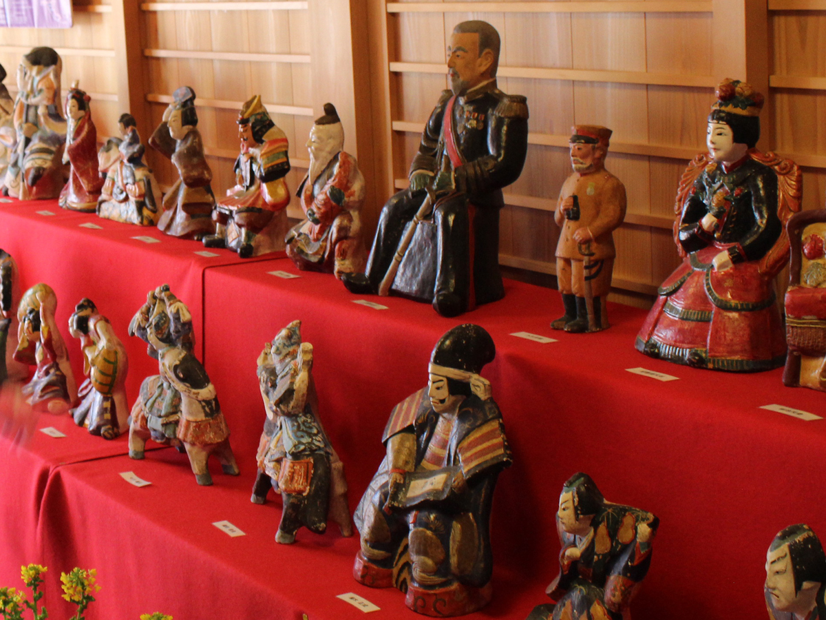 Chuma Dolls Day Displays
