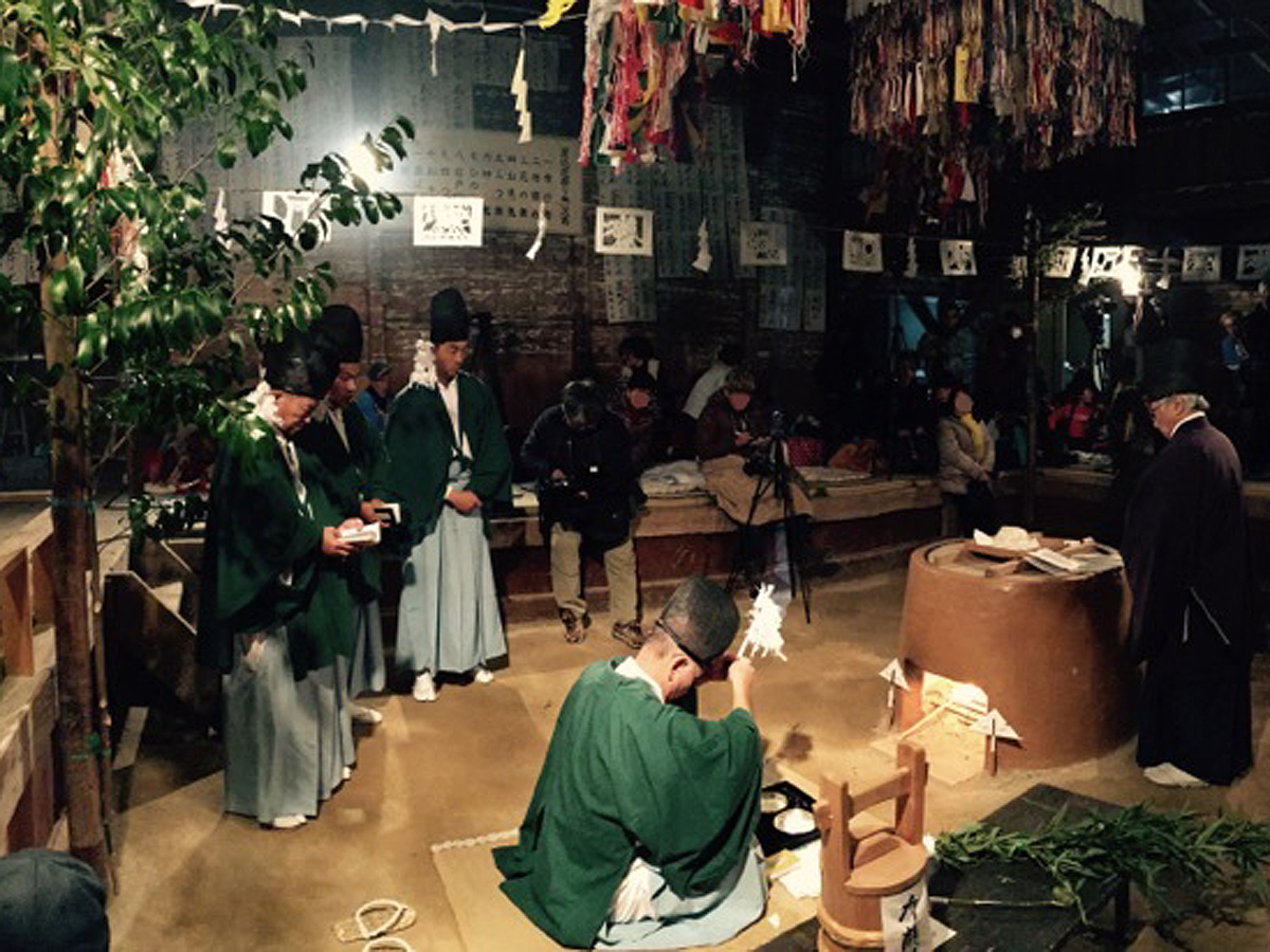 花祭【東榮町 足込】