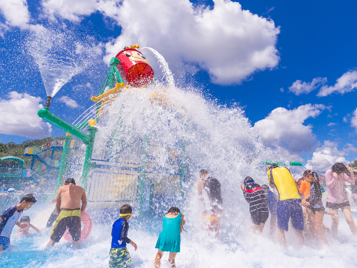 日本モンキーパーク水の楽園　モンプル