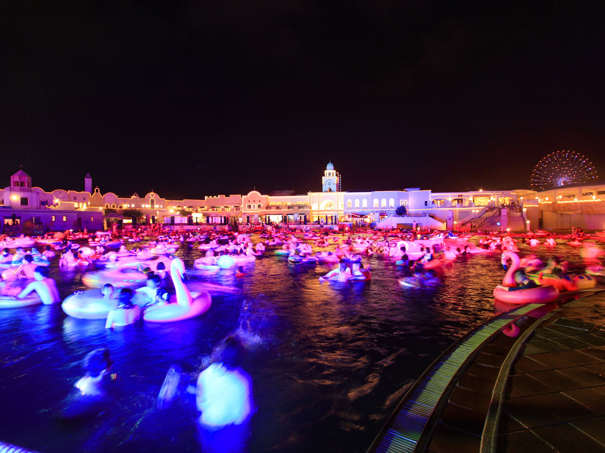 ラグーナテンボス　ナイトプール