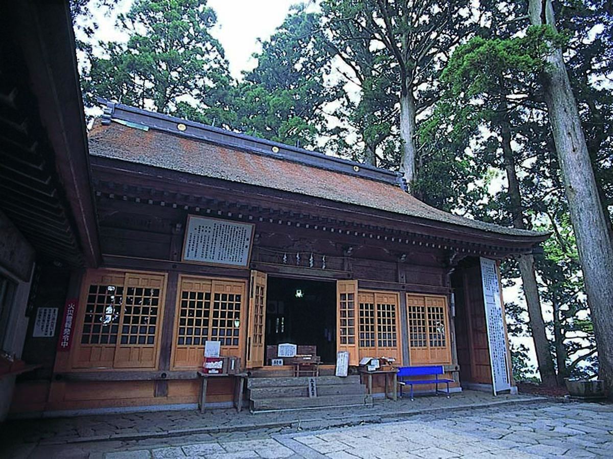 砥鹿神社奧宮