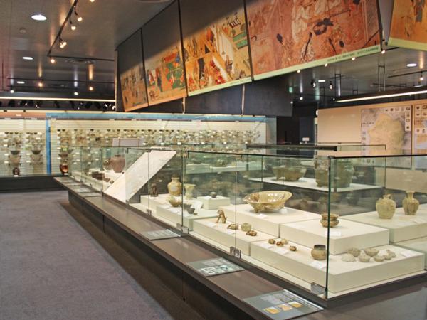 Seto-Gura Museum and Seto-Gura Ceramic Plaza