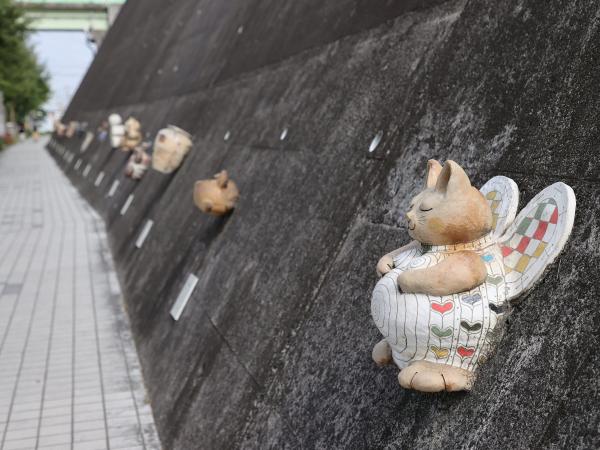 急須と招き猫のまち　常滑