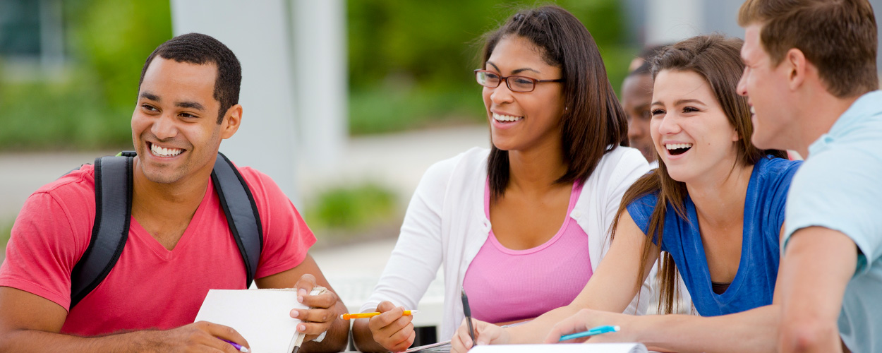 งานประกวดอาหารและขนมหวานสำหรับเป็นของฝาก- เราต้องการกรรมการต่างชาติ!