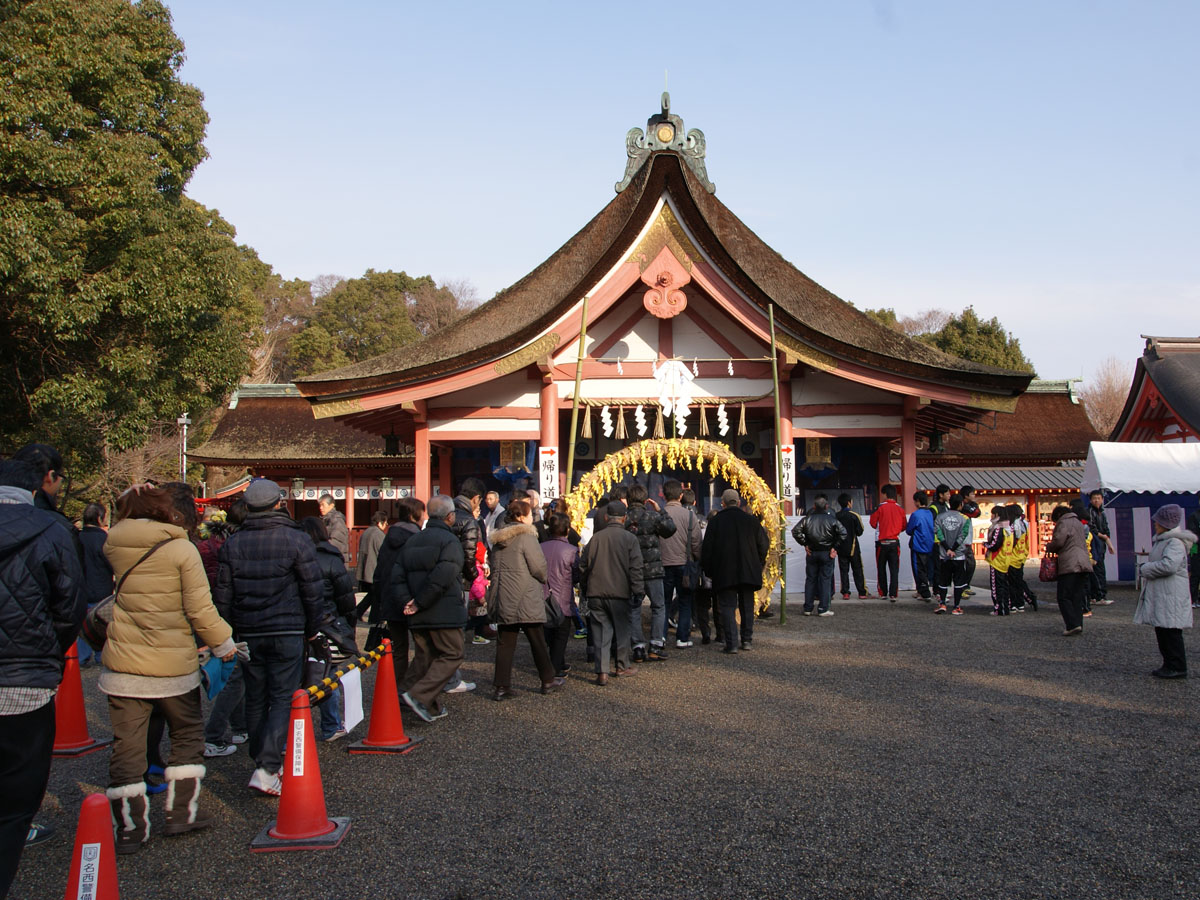 和魂社例祭（钻茅环）