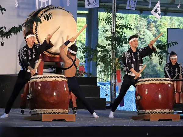 東榮節