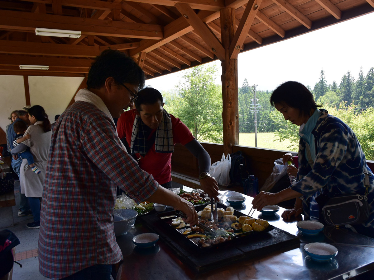 グリーンステージ花の木 山の大自然、夏休みは川遊びで大満喫!
