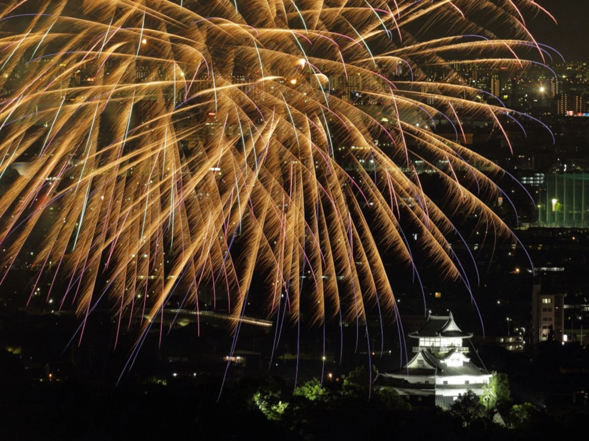 日本ライン夏まつりロングラン花火