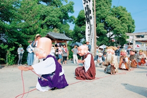 笹踊り・七福神踊り