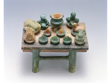 三彩供物 中国 明時代(16～17世紀) (茂木計一郎氏寄贈)