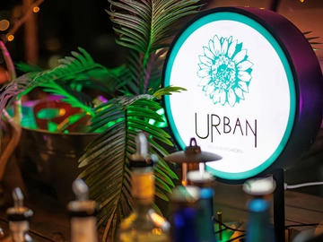 ビアガーデン「URBAN 金山駅店」