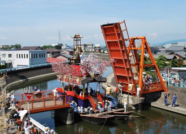 เทศกาลสึนาริ