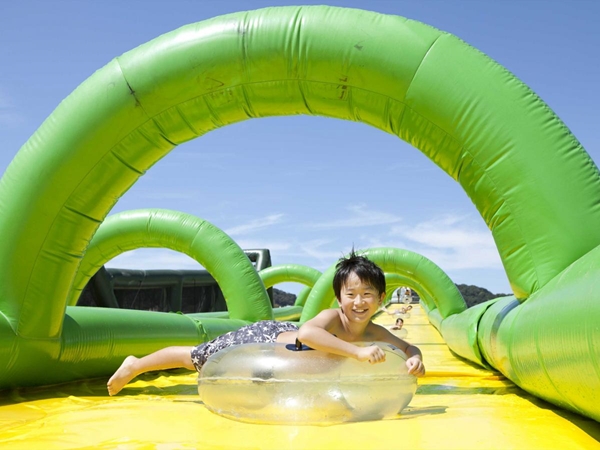 ラグーナテンボス「ビーチパーク」&「海上ウォーターパーク」