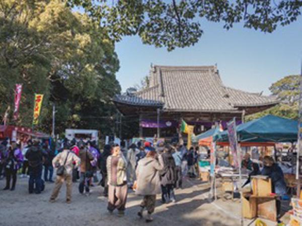 大坊の楽市 by 現代版灯台守