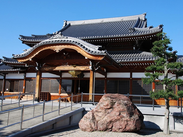 荒子観音寺 節分会