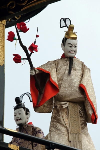 Karakuri Puppet Dolls Around Town (Karakuri Machi Meguri)