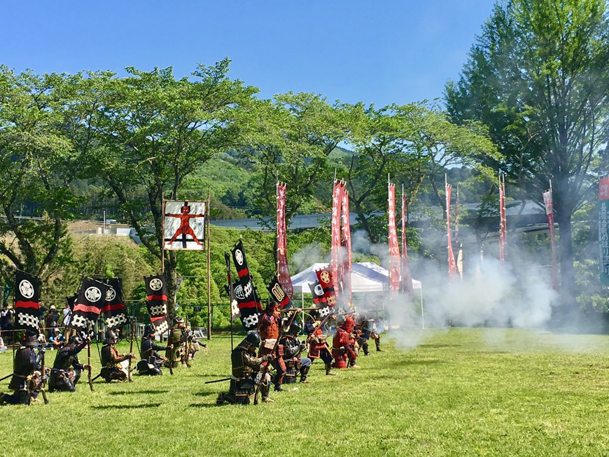 The Great Samurai Gun Battle of Nagashino Shitaragahara
