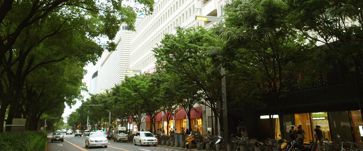 名古屋既有时尚高端品牌，也有面向低收入群的打折商品，商品范围广，适合各种消费层次的客人!