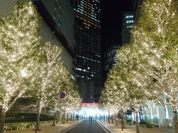 Symphony 丰田大楼  灯光秀