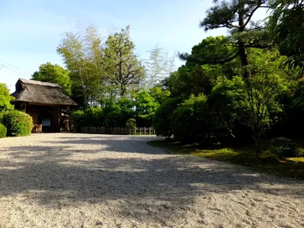 東山荘