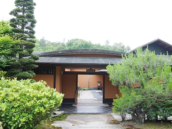 Kanarete Tea House