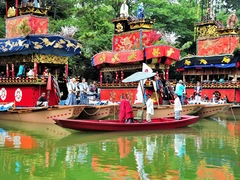 尾張津島天王祭