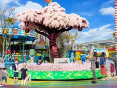 レゴランド® で春のお祝いパーティー