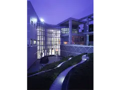 名古屋市美術館