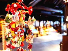 半田赤レンガ建物の桃の節句 ステンドグラスのおひな祭り展