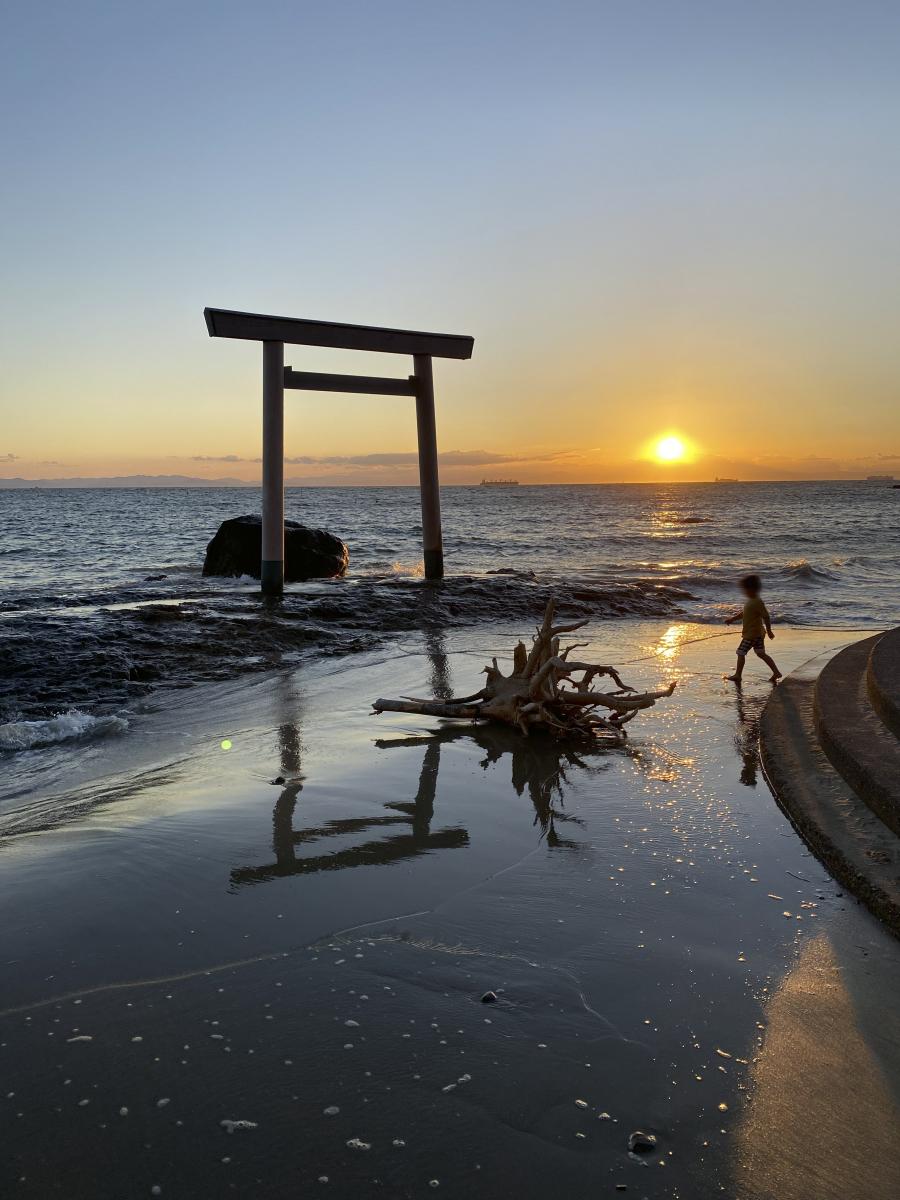 砾浦