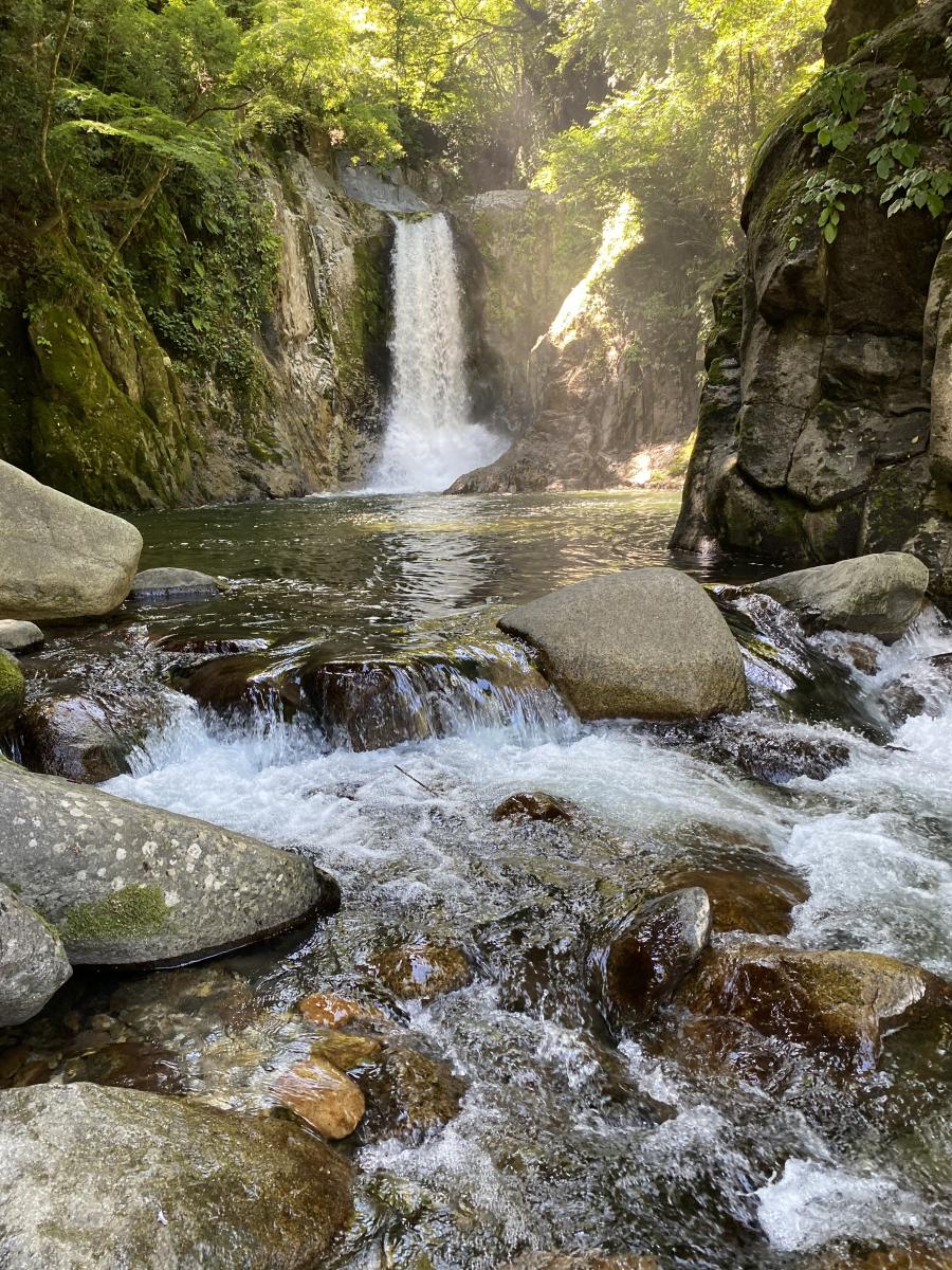 Narusawa Waterfall