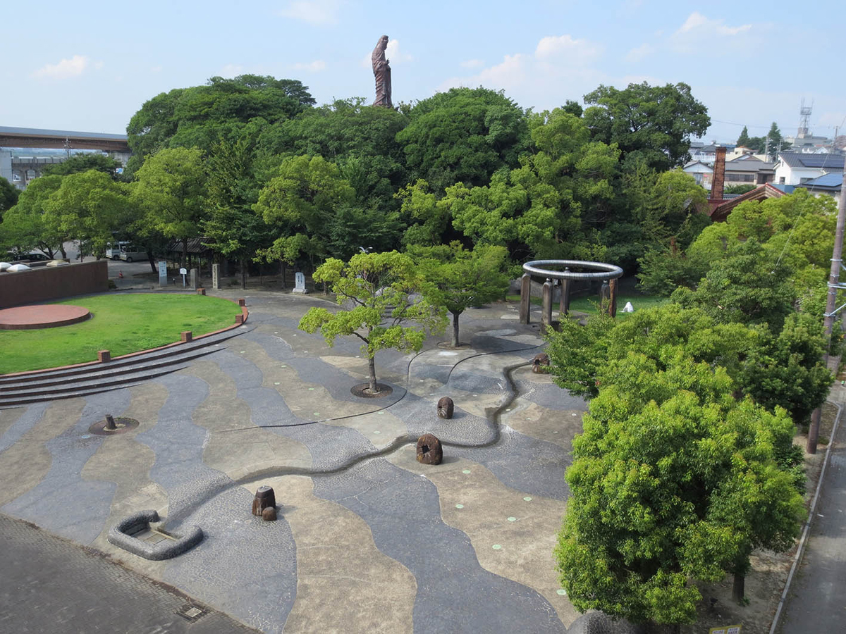 Kawara Museum・Library of Takahama City, a Hometown of Ceramics