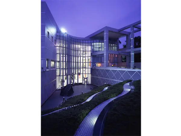 名古屋市美術館