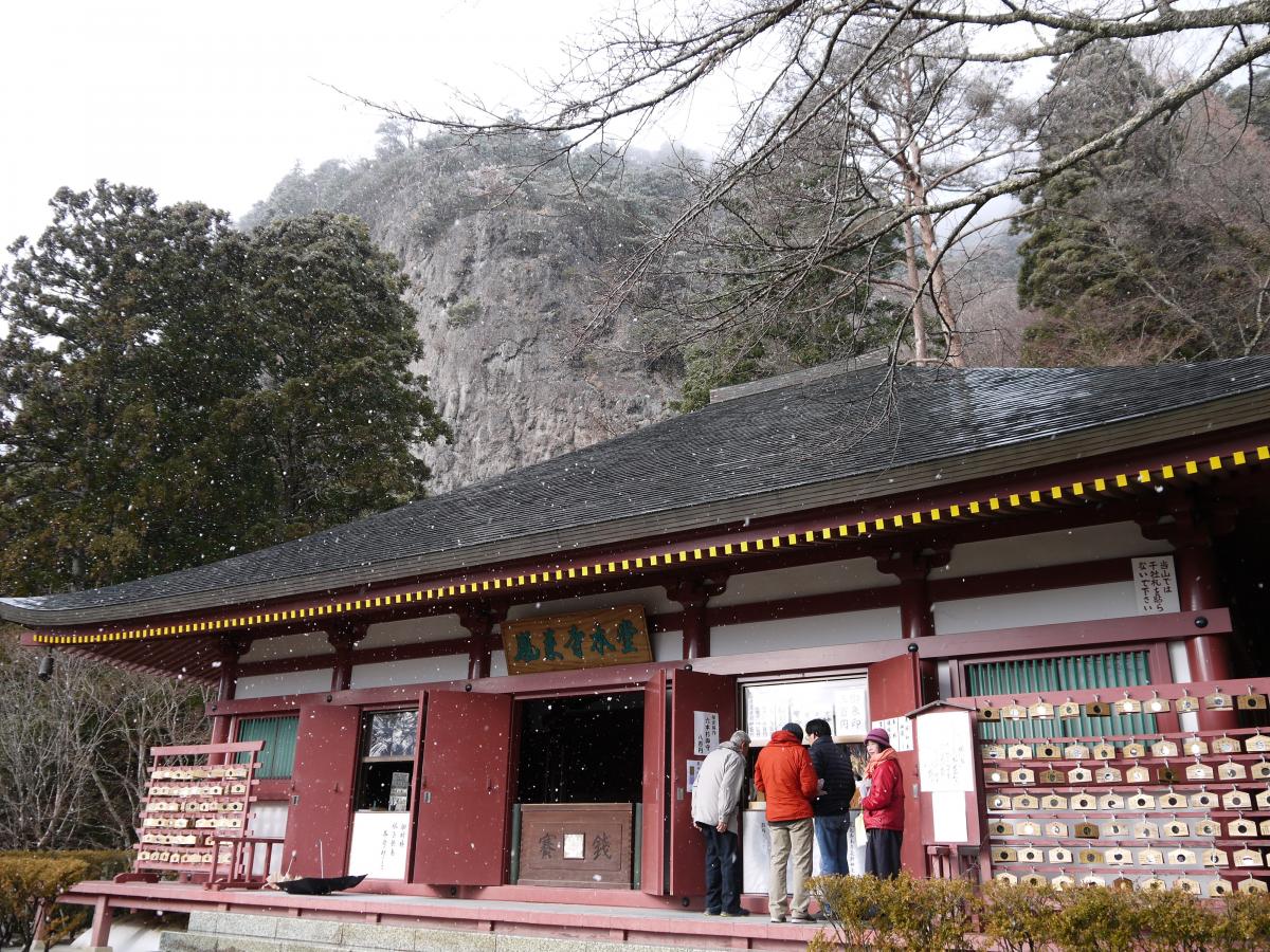 鳳来寺山・鳳来寺