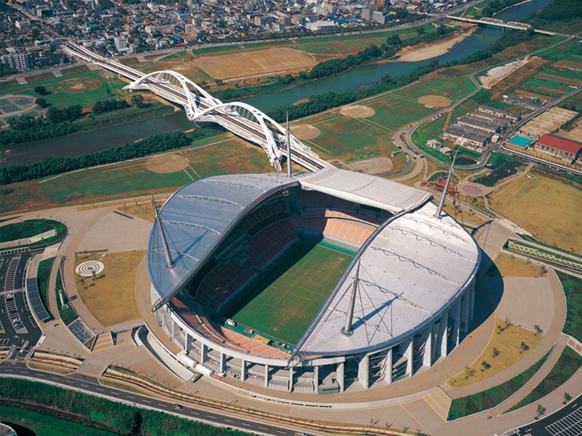 Nagoya Grampus Game at Toyota Stadium and Paloma Mizuho Stadium (Aichi Prefecture's Hometown Professional Soccer Club)