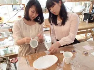 人気洋食店の絶品ランチ&大人かわいい体験コース