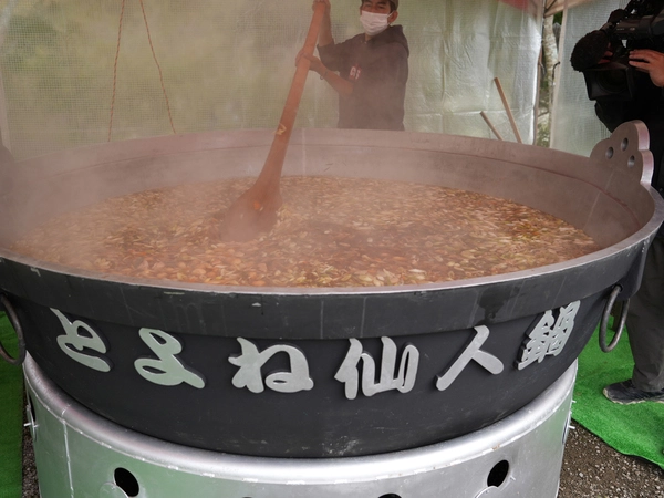 いも煮大鍋