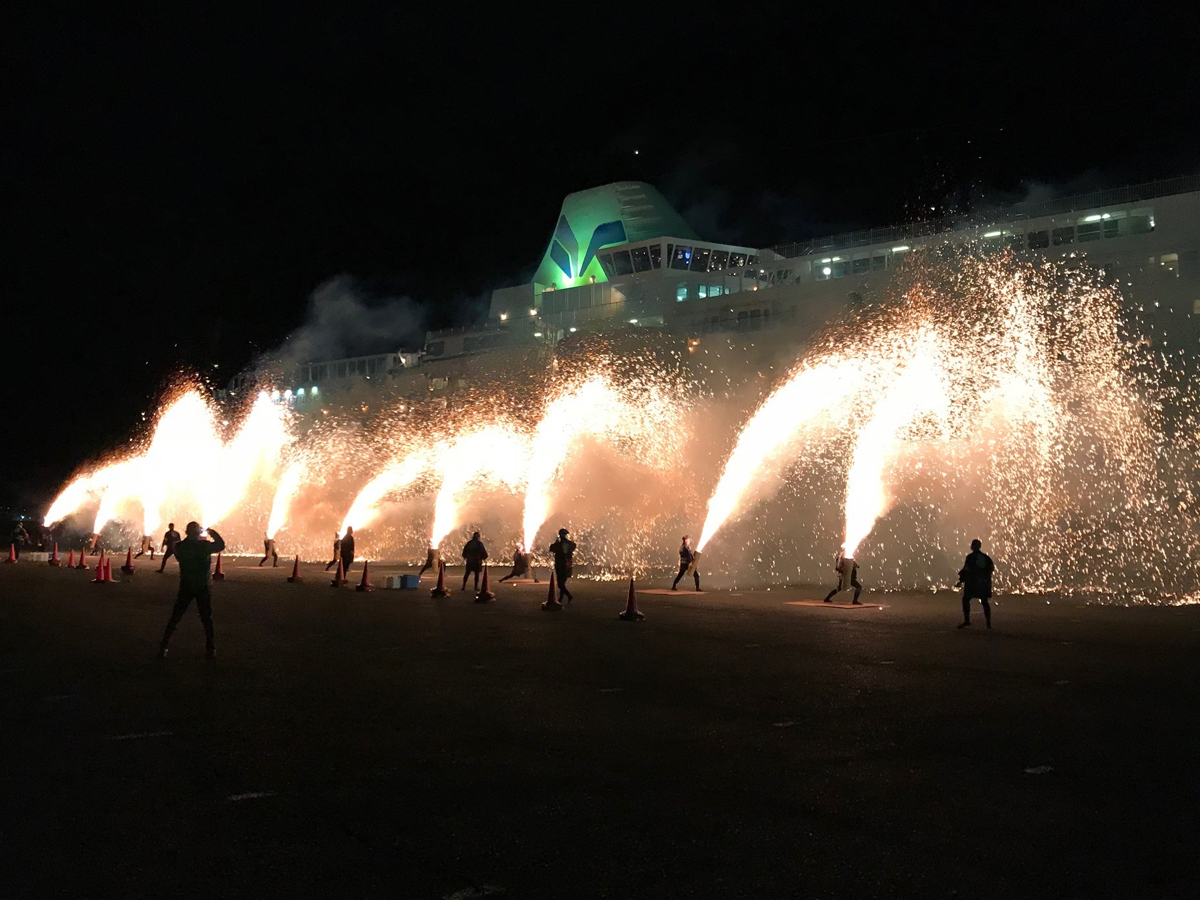 クルーズ客船「ぱしふぃっくびいなす」寄港