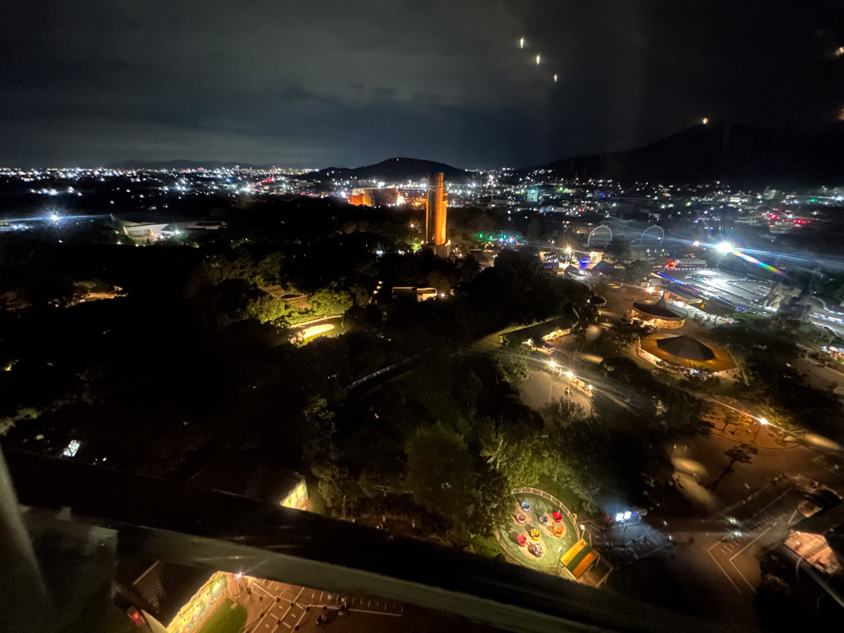 Non Hoi Park Night Zoo