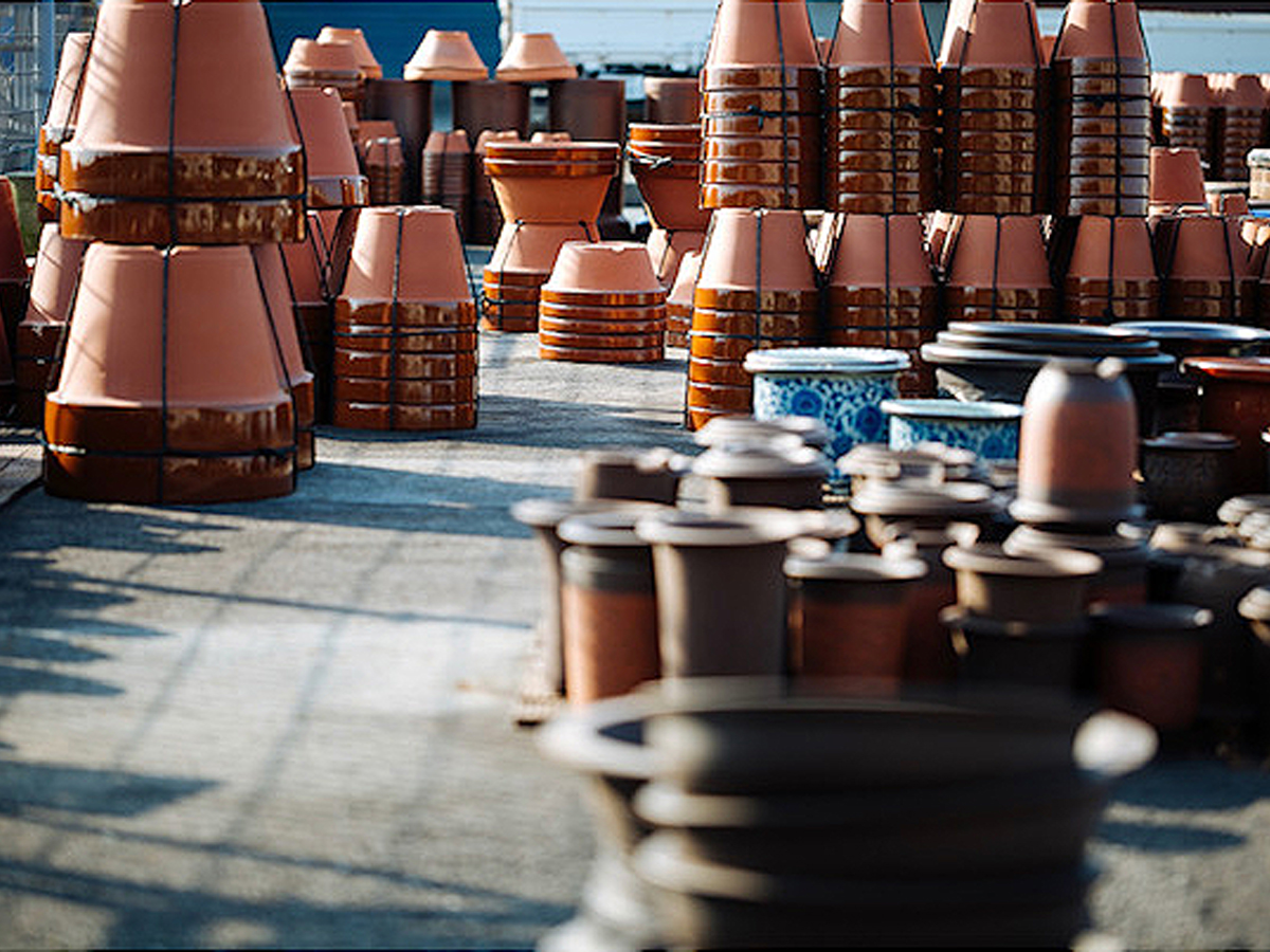 Tokoname Pottery Market & Life with Ceramics(Tokoname-yaki-no-Market & Touki-no-Aru Kurashi)