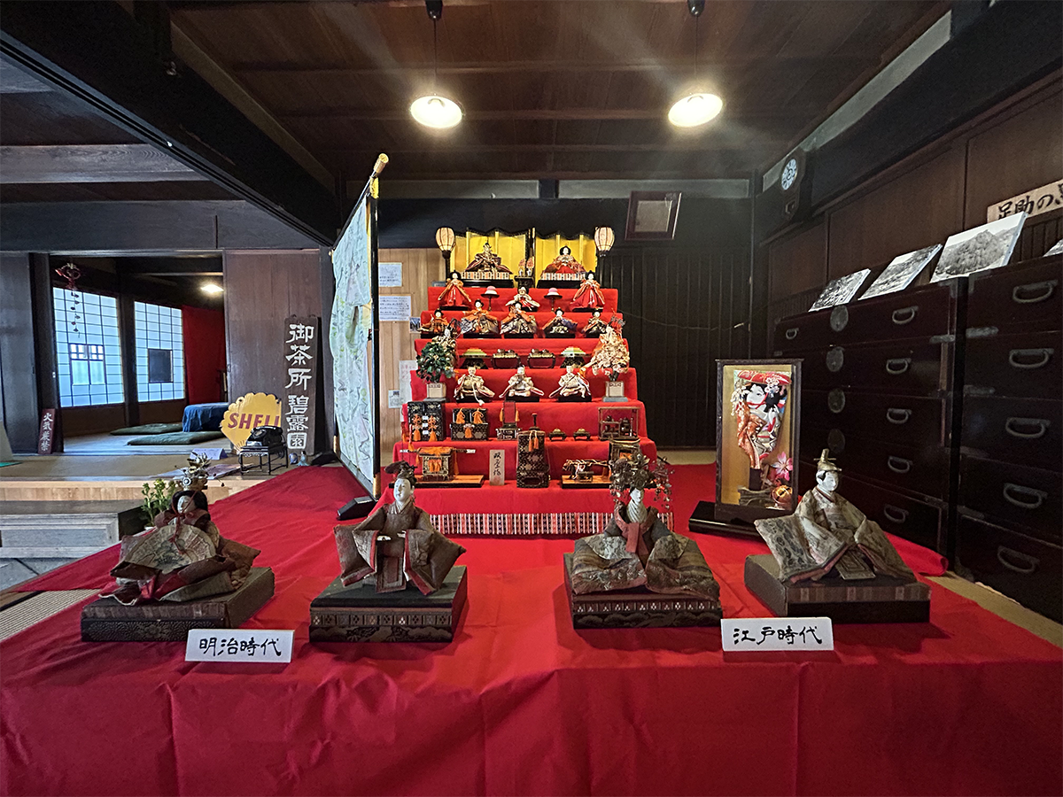 Chuma Hina Dolls in Asuke