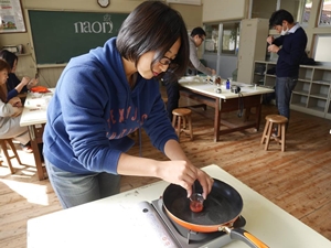 naori　矿物粉饼制作体验