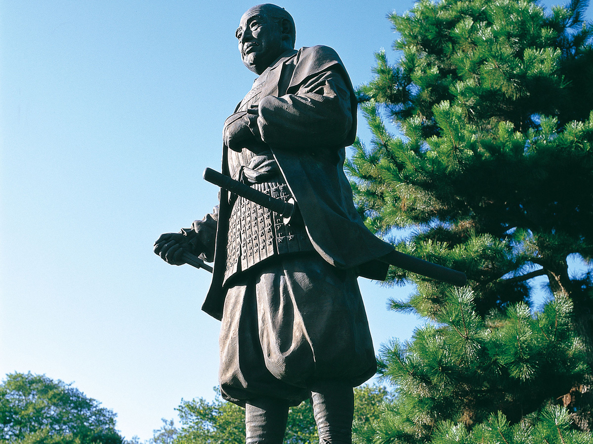 岡崎城・岡崎城公園・三河武士のやかた家康館