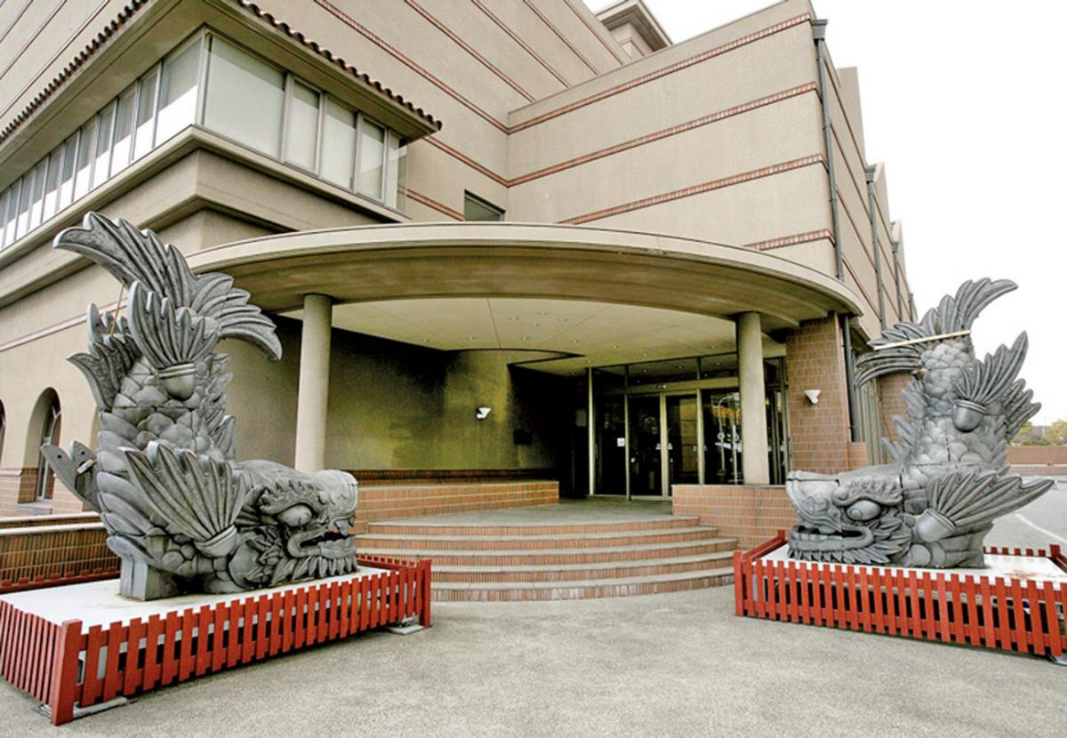 高滨市陶瓷之乡 瓦美术馆